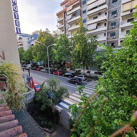 Hotel Martini Vlorë Exteriér fotografie