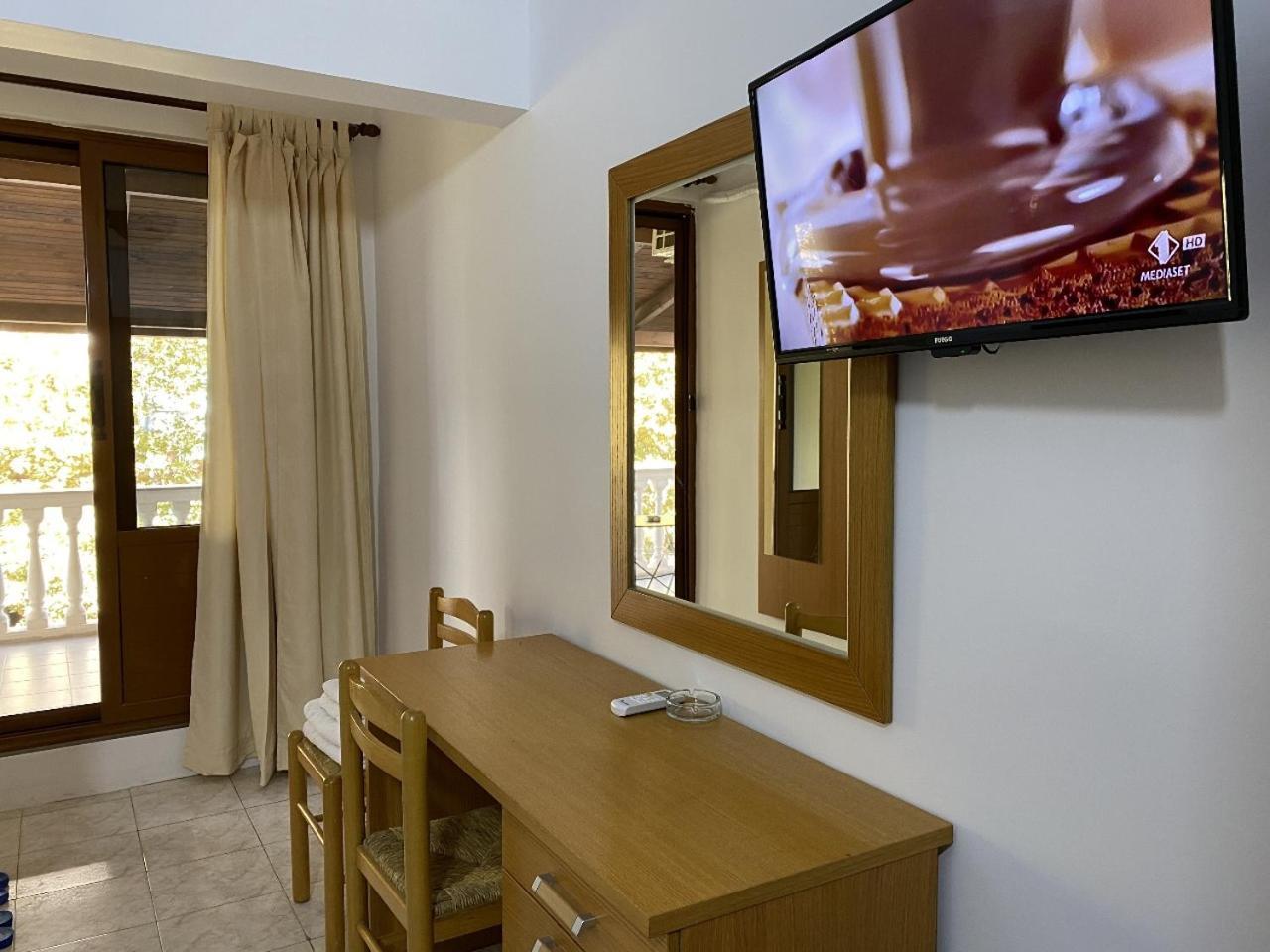 Hotel Martini Vlorë Exteriér fotografie