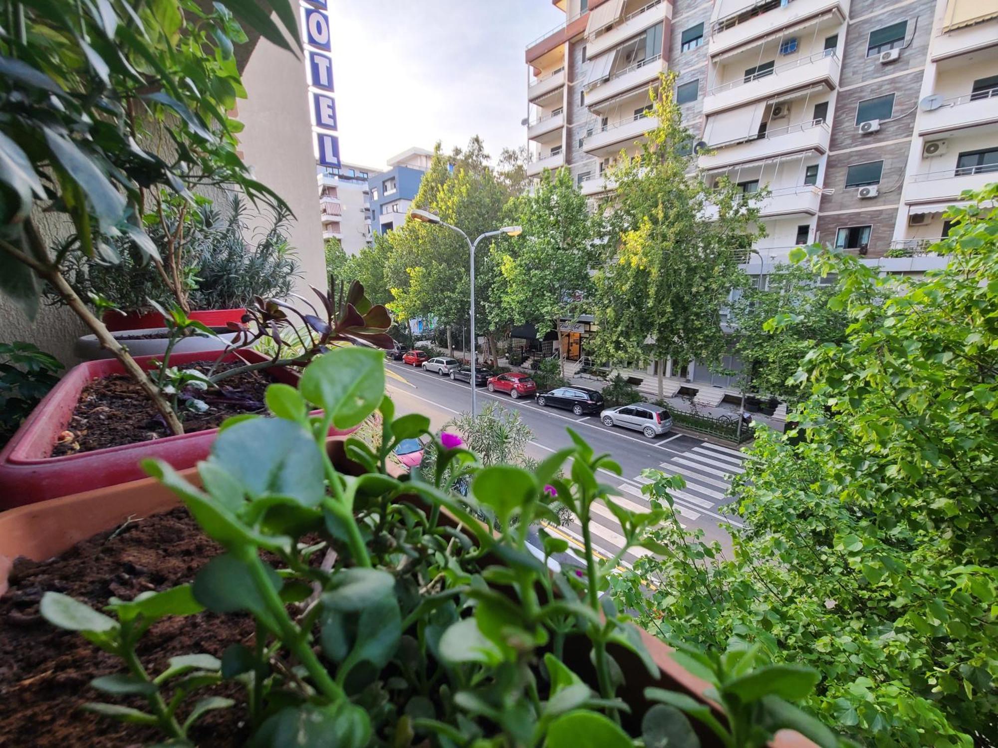Hotel Martini Vlorë Exteriér fotografie