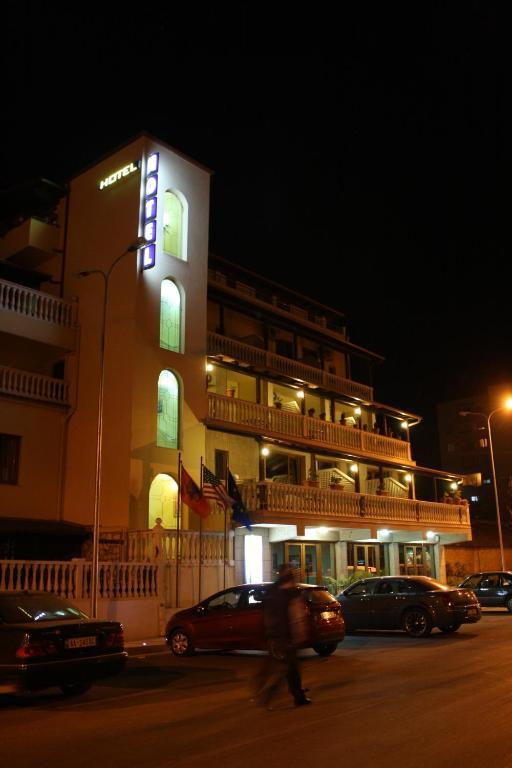 Hotel Martini Vlorë Exteriér fotografie