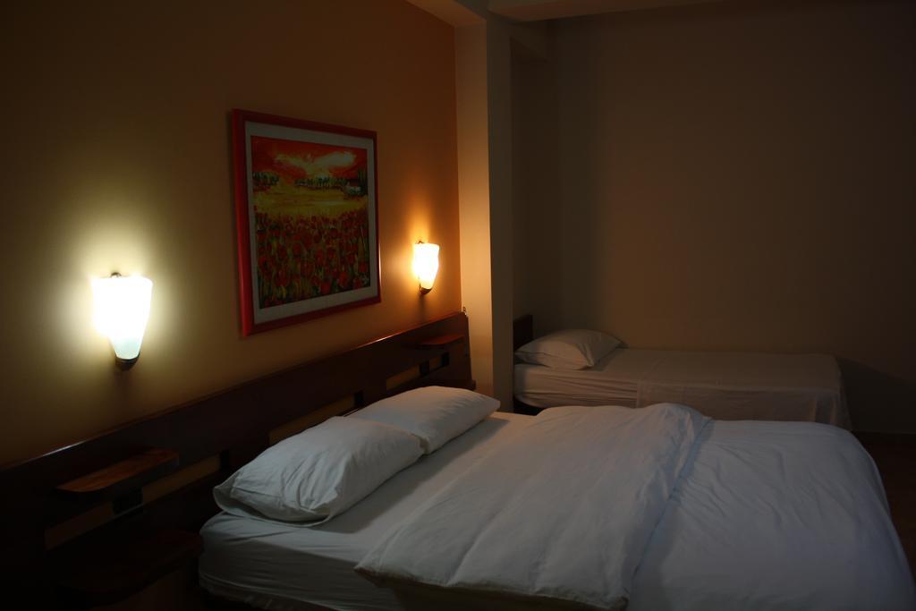 Hotel Martini Vlorë Pokoj fotografie